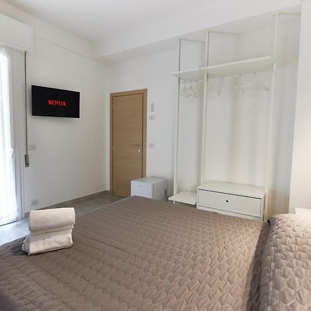 Garni Stella Marina Hotell Cervia Exteriör bild